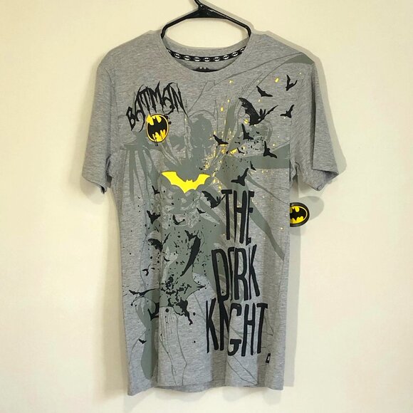 DC Batman 'The Dark Knight' T-Shirt Size Adult S BNWT!! - Picture 1 of 3
